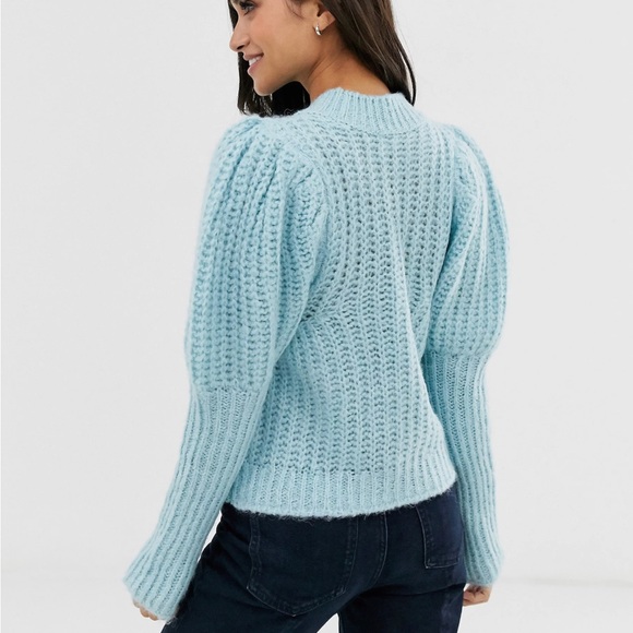 ASOS DESIGN chunky rib balloon sleeve jumper in lofty yarn - Picture 3 of 6